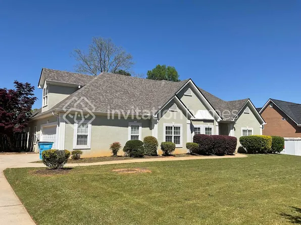 312 Glouchester Dr, Locust Grove, GA 30248