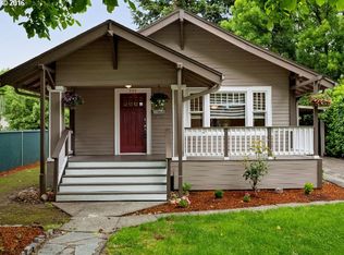 260 E Gloucester St, Gladstone, OR 97027