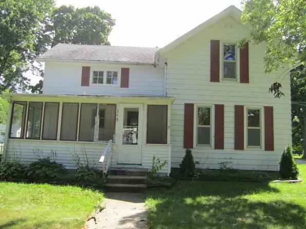 348 S Elm St, Franklin Grove, IL 61031