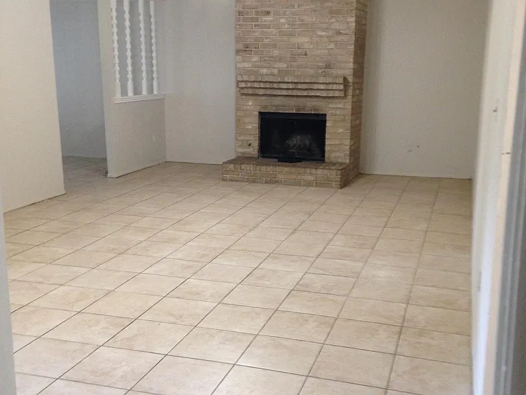 4219 Stonehenge Trl — Photo 8