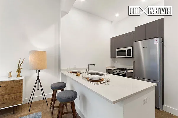 Rented by Citi Habitats | media 21