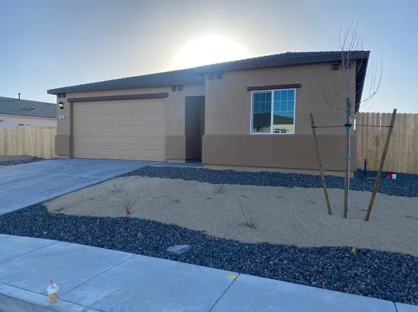 808 Natalie Ln, Fernley, NV 89408