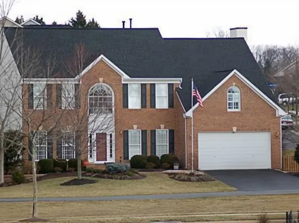 43186 Maple Cross St, Chantilly, VA 20152