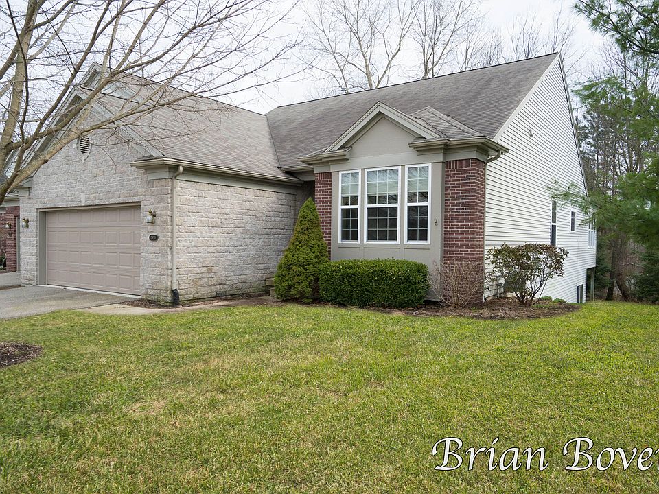1st image of 2920 Woodridge Cir NE