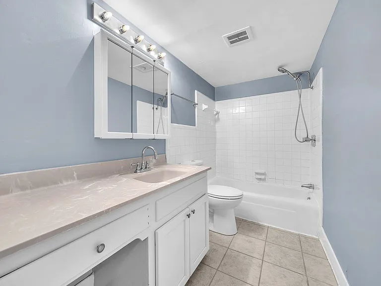 2100 W Beach Dr #A101 — Photo 18