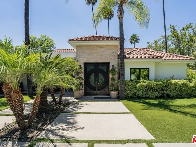 17520 Embassy Dr — Photo 9