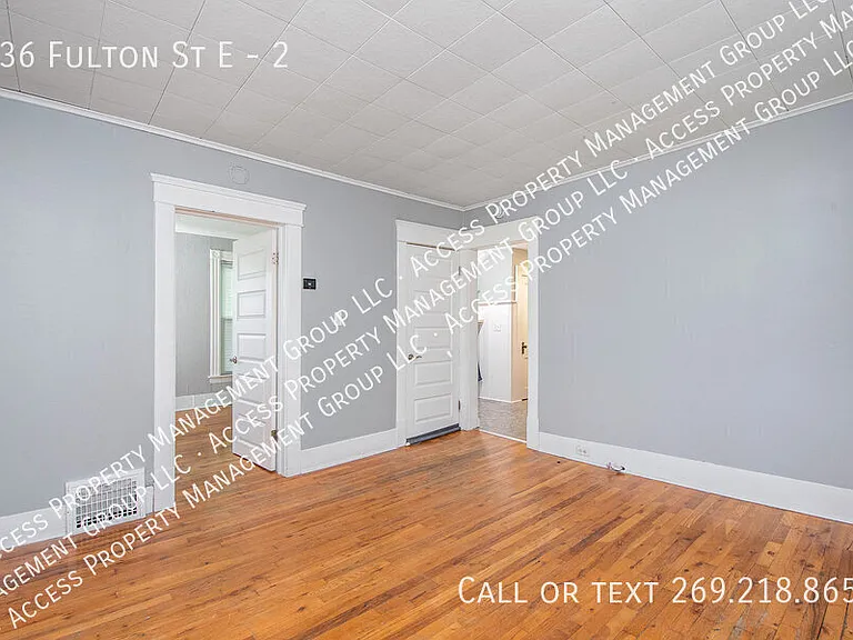 736 Fulton St E #2 — Photo 8
