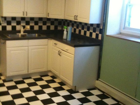 4th image of 2448 Lyndale Ave S