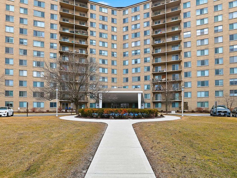 1st image of 6933 N Kedzie Ave APT 202