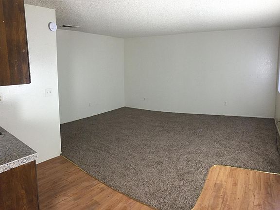 3rd image of 709 E Houston Ave APT 18