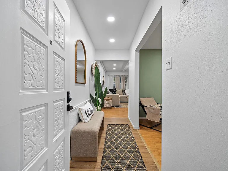 610 Acapulco Village Dr — Photo 6