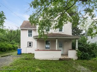 53 Parker St, Manahawkin, NJ 08050