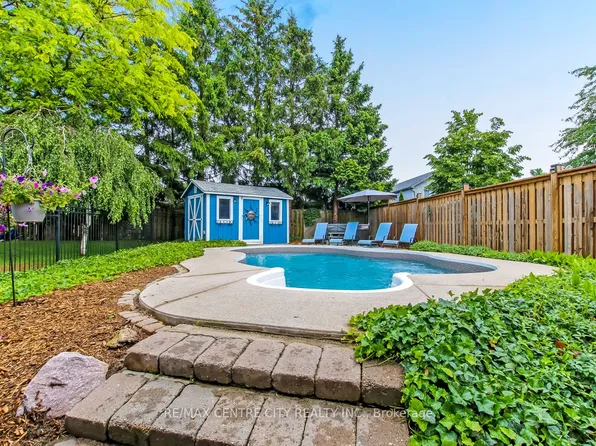 96 Carrie Cres, Saint Thomas, ON N5R 6C2