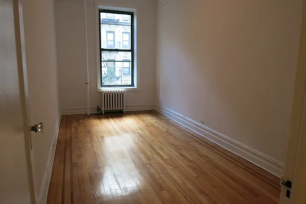 Rented by Manhattan Best Realty, Inc. | media 19