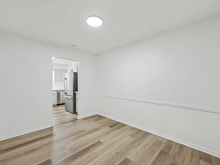 1409 S 3rd St — Photo 6