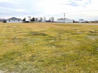 4901-4903 Barnes City Rd, Montezuma, IA 50171