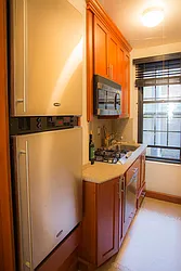 Sold by The Bamberger Group