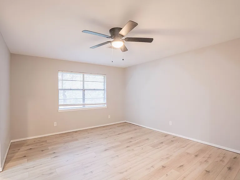 32044 E 724th Ter — Photo 15
