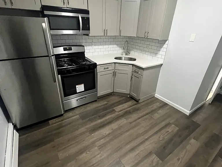 53 Wright Ave #1 — Photo 1