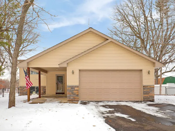 14620 Drake St NW, Andover, MN 55304