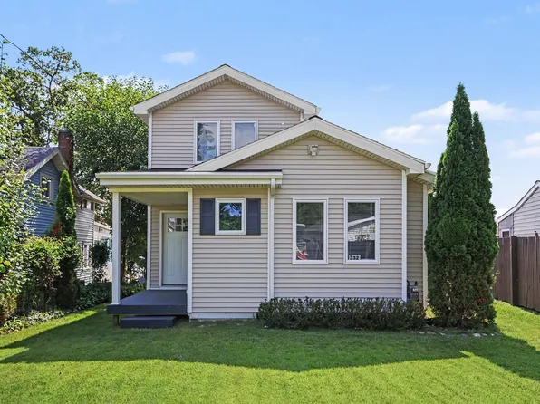 332 Ackerson Lake Dr, Jackson, MI 49201