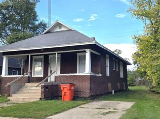 972 Pearl St, Benton Harbor, MI 49022