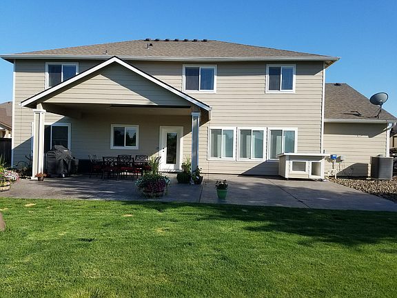 Spacious stamped concrete