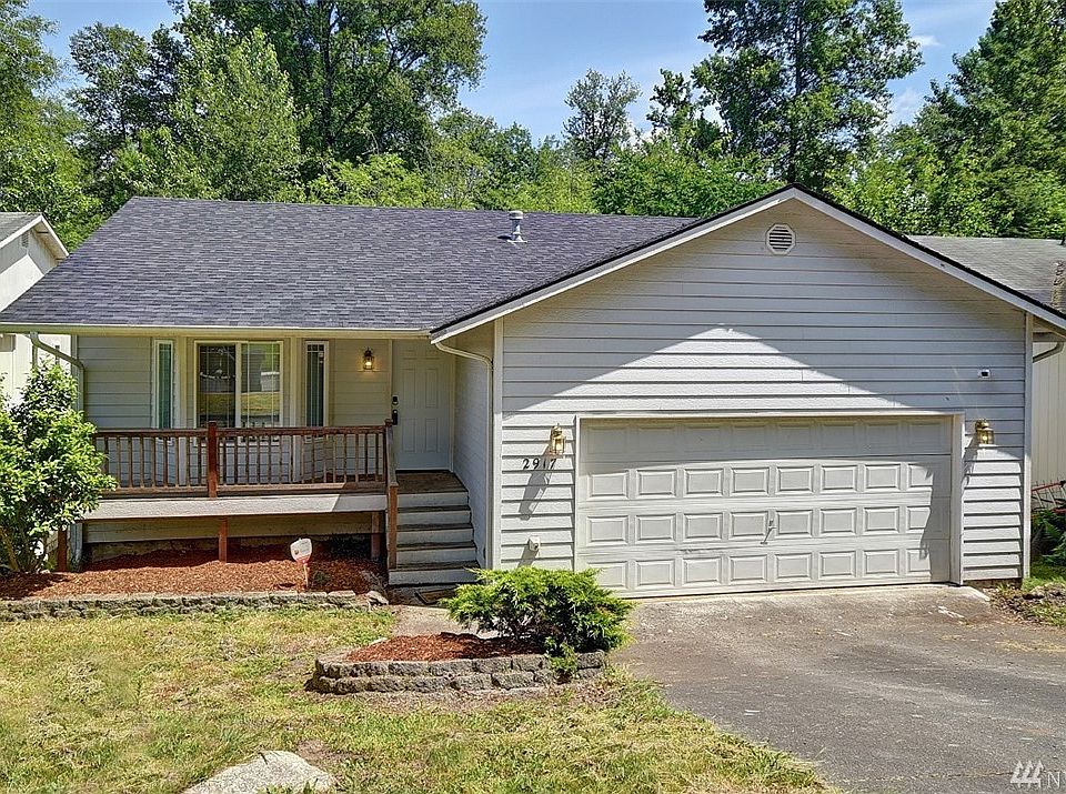 1st image of 2917 Lake Dr