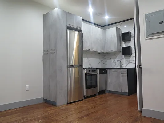 Rented by Spot It Realty LLC | media 10