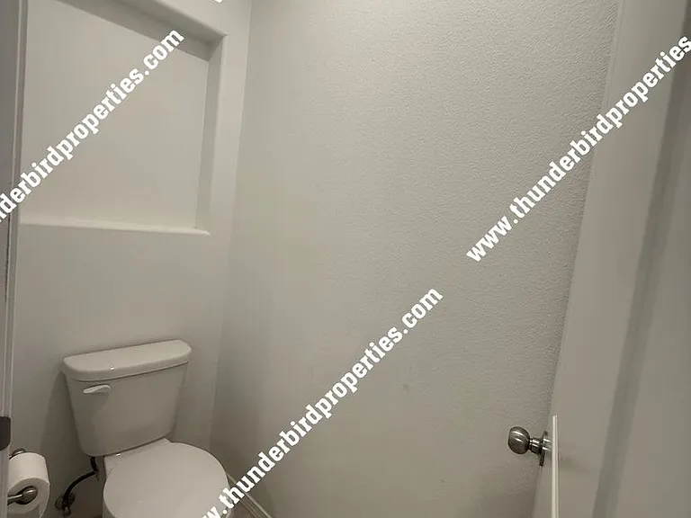 2605 Stryker Rd SE — Photo 6
