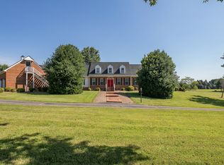 4818 Strawberry Dr, Gainesville, VA 20155