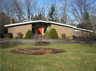 11 Adams Ln, Uniontown, PA