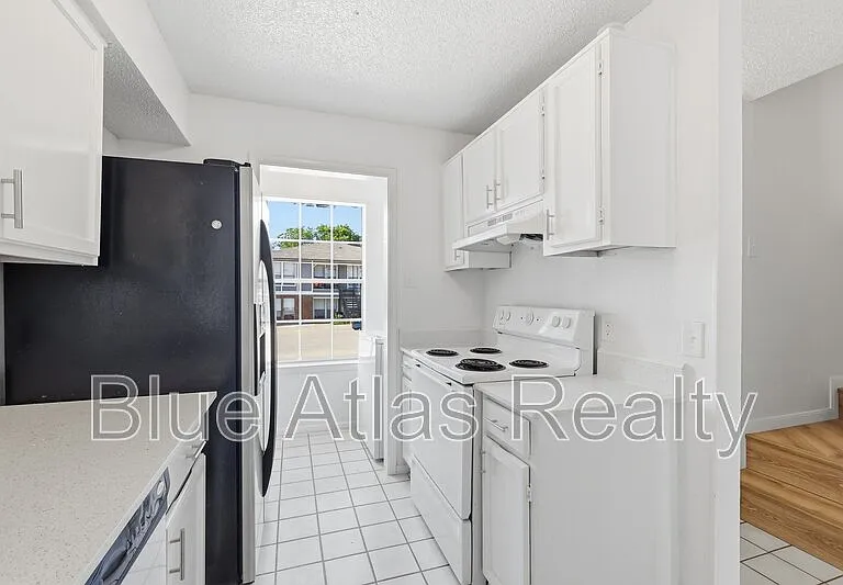 8108 Foxfire Ln #A — Photo 5