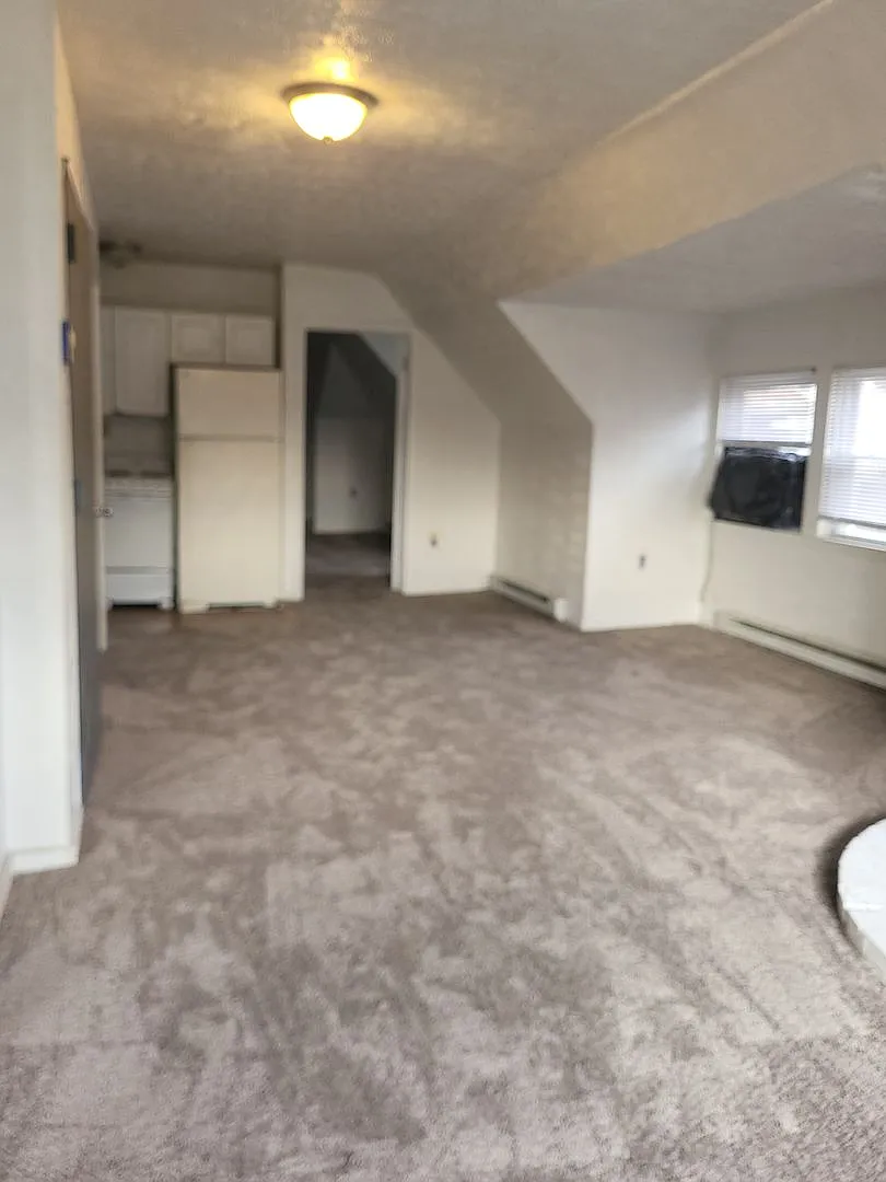 7543 Melrose Street — Photo 4