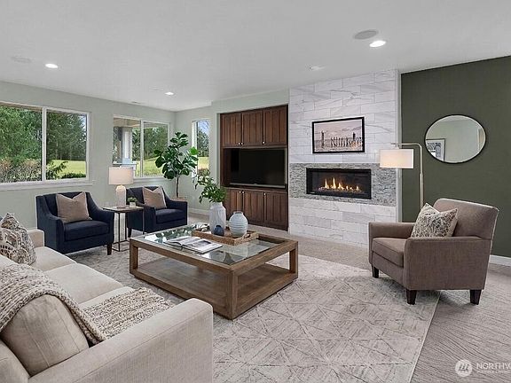 5th image of 8327 Vashon Drive NE