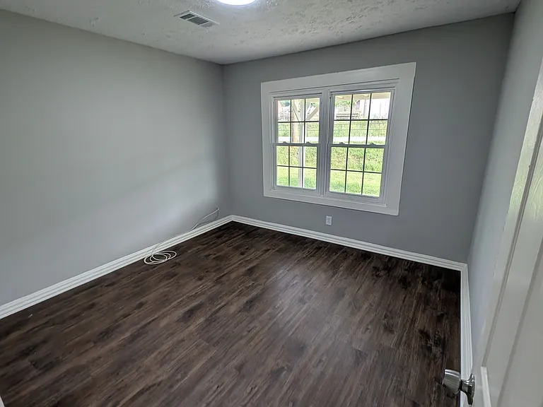 1022 Beck St — Photo 13