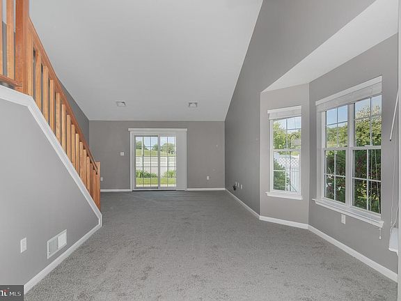 5th image of 6510 Terrace Ct