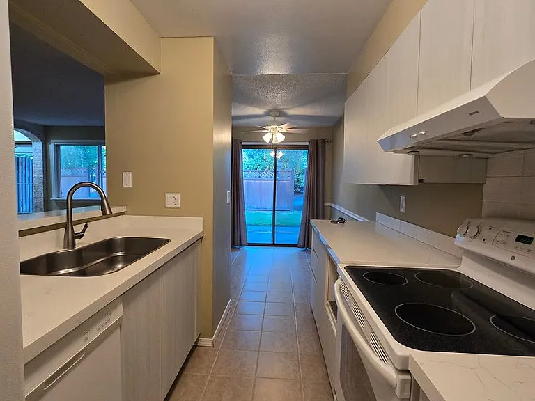 2820 Ct B Steilacoom Gdns — Photo 24