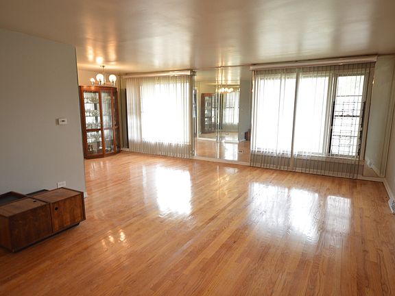 2nd image of 8001 S Wentworth Ave