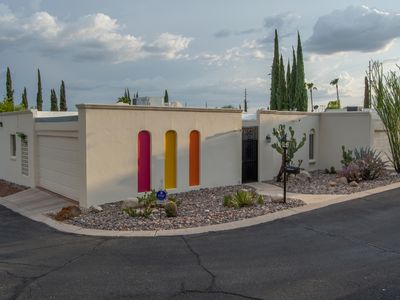 6100 N Oracle Rd, Tucson, AZ, 85704