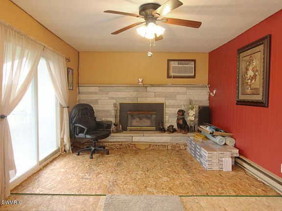3rd image of 13002 S Lake Breeze