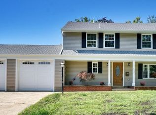 7 Bates Ct, Somerset, NJ 08873