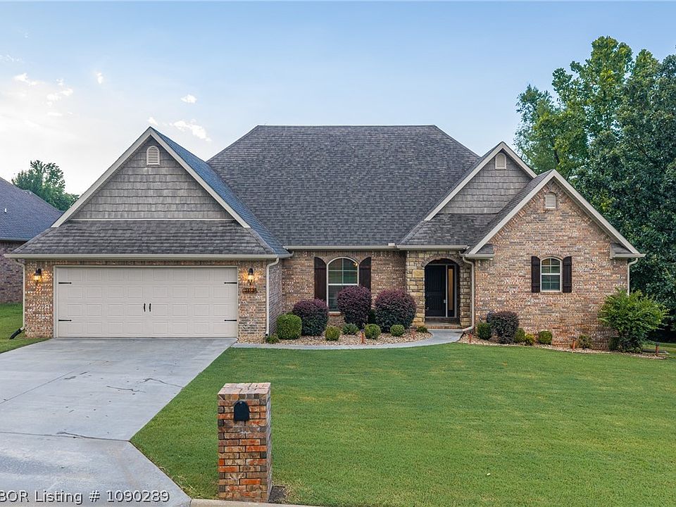 1st image of 2312 Parkridge Road