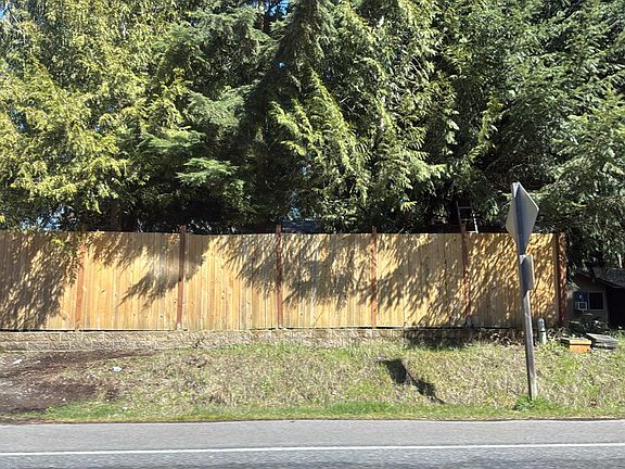 2nd image of 4509 W Tapps Dr E