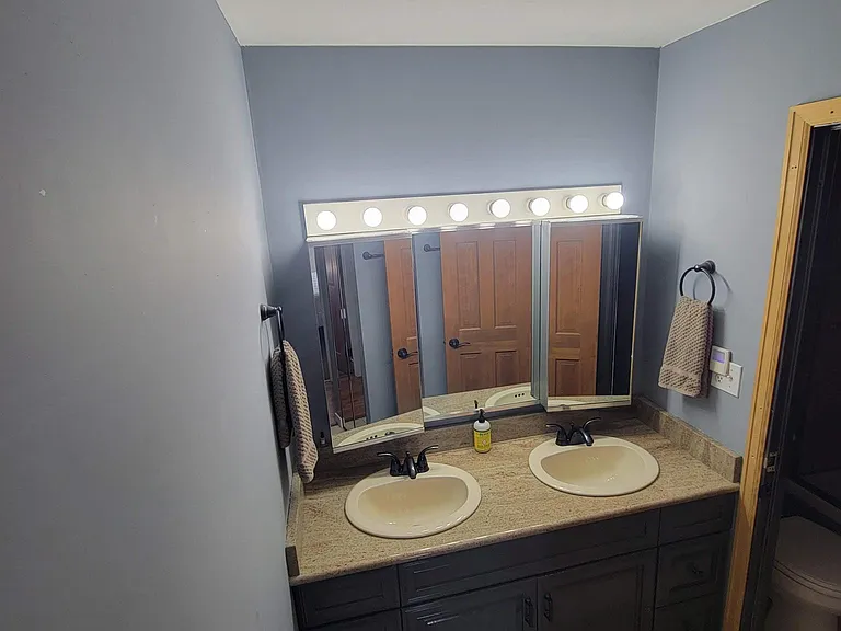 1150 Golden Cir #308 — Photo 8