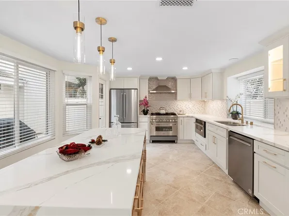 29 Cedarlake #53, Irvine, CA 92614