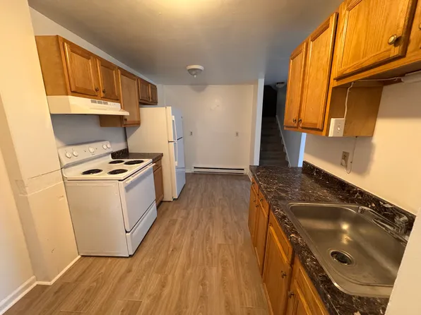 8 East St #10, New Milford, CT 06776