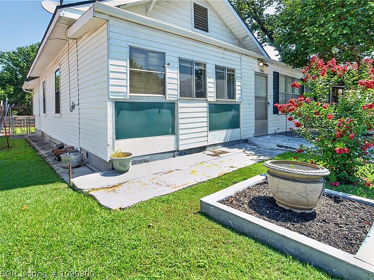 Listing photo 4