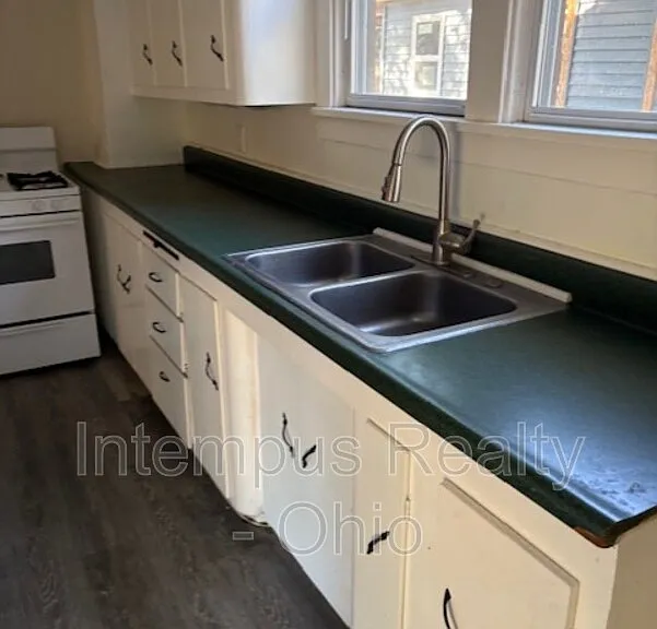 1151 Kenilworth Ave SE — Photo 2