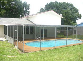 1903 Lakeview Dr, Brandon, FL 33511